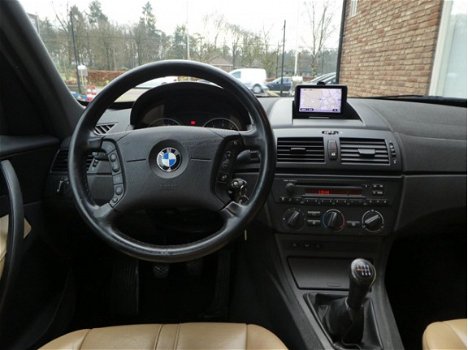 BMW X3 - 2.0d Business Line Leder / Navi / Dealeronderhouden - 1