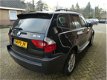 BMW X3 - 2.0d Business Line Leder / Navi / Dealeronderhouden - 1 - Thumbnail