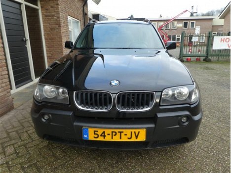 BMW X3 - 2.0d Business Line Leder / Navi / Dealeronderhouden - 1