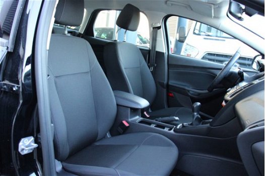 Ford Focus Wagon - 1.0 ECOBOOST 100PK | Navigatie | Cruise control | Parkeersensoren - 1
