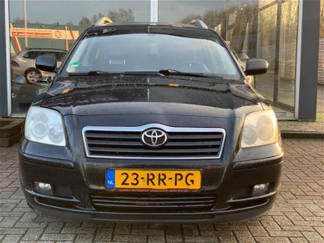 Toyota Avensis Wagon - 2.2 D-4D Linea Luna *CLIMA*TREKHAAK*NIEUWEAPK*NETJES - 1