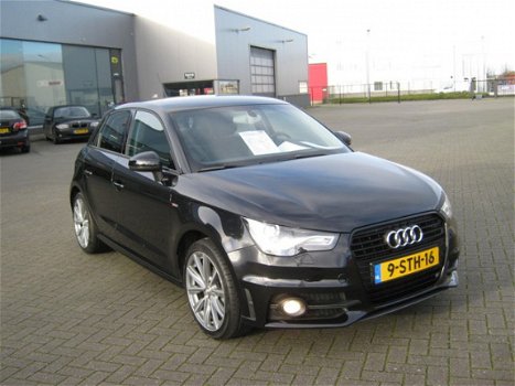 Audi A1 Sportback - 1.2 TFSI Admired S-Line 5 drs 25 Dkm Navi 17