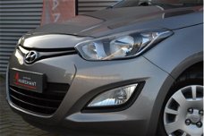 Hyundai i20 - 1.2i Business Edition 5DRS| NW.APK|PARKEERSEN.|