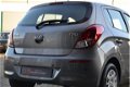 Hyundai i20 - 1.2i Business Edition 5DRS| NW.APK|PARKEERSEN.| - 1 - Thumbnail