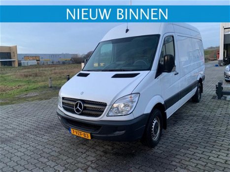 Mercedes-Benz Sprinter - 1