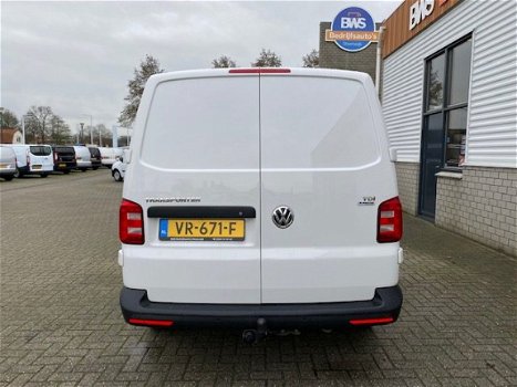 Volkswagen Transporter - 2.0 TDI 140pk / L2H1 Trendline / dubbele schuifdeur / lease € 269 / airco / - 1