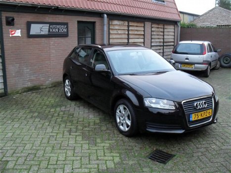 Audi A3 Sportback - 1.4 TFSI Attraction Pro Line 5-drs 2010 6-Bak Cruise Clima AUX NAP - 1