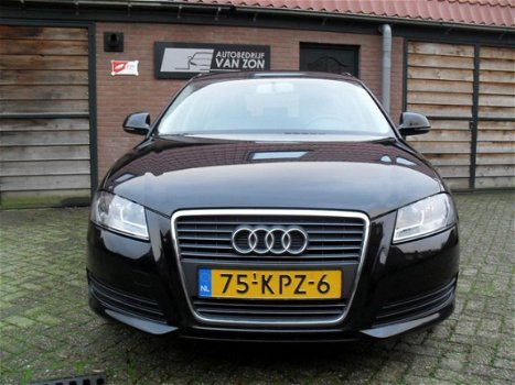 Audi A3 Sportback - 1.4 TFSI Attraction Pro Line 5-drs 2010 6-Bak Cruise Clima AUX NAP - 1