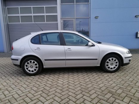 Seat Leon - 1.9 TDI Signo NAP APK 11-2020 CLIMATE CONTROLE CRUISE CONTROLE GOED ONDERHOUDEN - 1