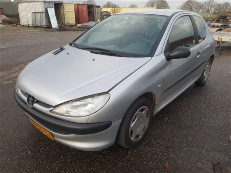 Peugeot 206 - 1.1 XN - door inruilverkregen - 1