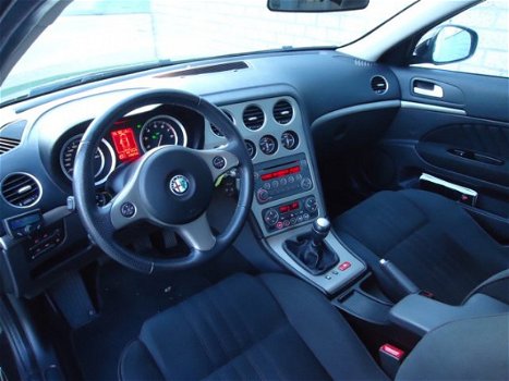 Alfa Romeo 159 - 1.8 MPI 140 PK Progression 2e eigen - nette auto - cruise - climate - 1