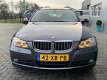 BMW 3-serie Touring - 325i High Executive Xenon/Navigatie/Sportstoelen 6 cilinder touring 218 PK - 1 - Thumbnail