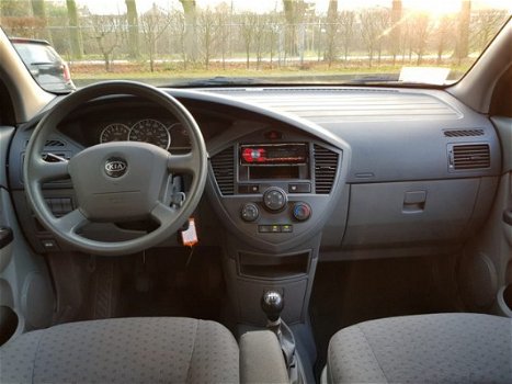 Kia Carens - 2.0 CVVT M-bition - 1