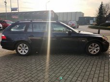 BMW 5-serie Touring - 525i BJ 2004 / M-PAKKET / YOUNGTIMER / LUXE UITVOERING