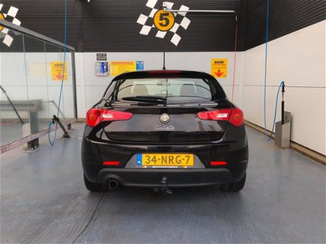 Alfa Romeo Giulietta - 1.4 T Distinctive ZEER NETTE AUTO - 1