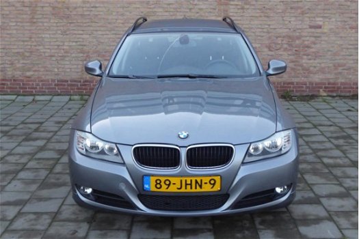 BMW 3-serie Touring - 318i Business Line * APK NIEUW - 1