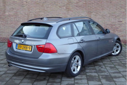 BMW 3-serie Touring - 318i Business Line * APK NIEUW - 1