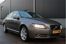 Volvo S80 - 2.5 T Momentum Prachtig / NWE DISTR / LPG