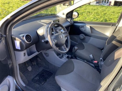 Toyota Aygo - 1.0-12V Comfort Navigator 1e Eigenaar Dealer onderhouden - 1