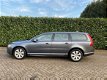 Volvo V70 - 2.4 D5 Navi-Leder-Clima GOED ONDERHOUDEN - 1 - Thumbnail