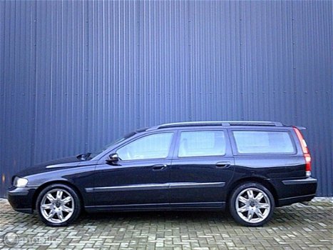 Volvo V70 - 2.4 D5 Edition II Nw APK NAP airco LEER Fulloption - 1