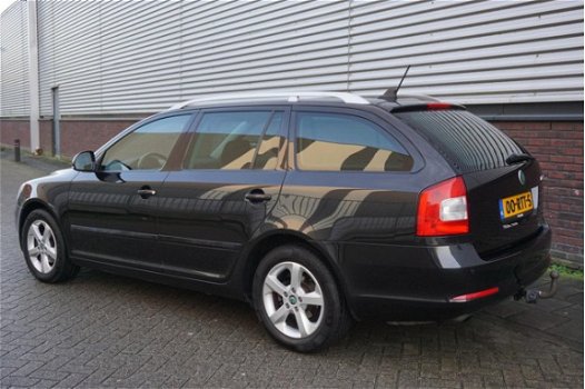 Skoda Octavia Combi - 1.2 TSI DSG7 AUTOMAAT XENON TREKHAAK Elegance Business - 1