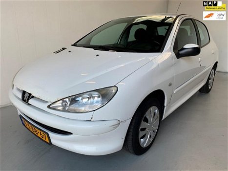 Peugeot 206 - 1.4 HDi Forever Airco Radio/cd 5-deurs - 1