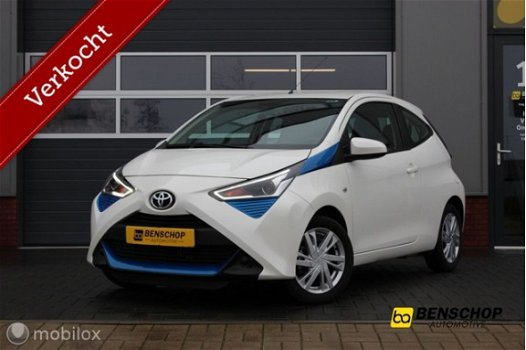 Toyota Aygo - 1.0 VVT-i x-Cite Camera Navigatie Airco Velgen - 1