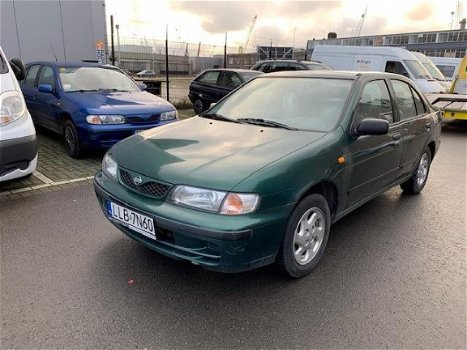 Nissan Sunny - 1.4 KAT sedan 1997 - 1