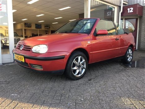 Volkswagen Golf Cabriolet - 1.8 Trendline - 1