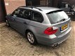 BMW 3-serie Touring - 320i Executive Automaat Full Leder Groot navi Panorma Dak PDC V+A - 1 - Thumbnail