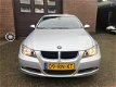 BMW 3-serie - 320i Dynamic Executive Nette staat Automaat Navi NAP - 1 - Thumbnail