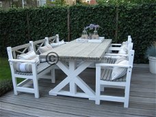 Tafel,eettafel,tuintafel op maat gemaakt (voor binnen en buiten )