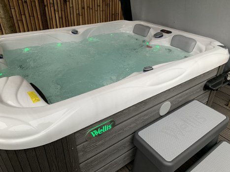 Jacuzzi, Spa MyLine Mars Wellis - 1