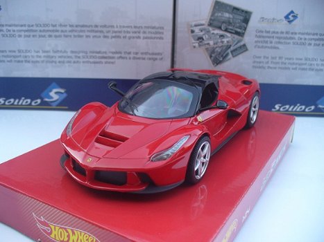 Hotwheels 1/24 Ferrari Laferrari Rood - 1