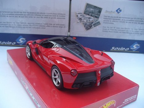 Hotwheels 1/24 Ferrari Laferrari Rood - 4