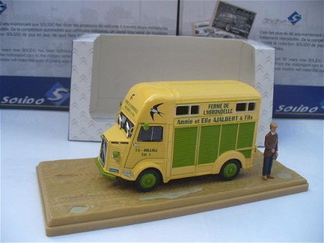 Atlas 1/43 Citroen HY Bus Livestock Dealer - 2