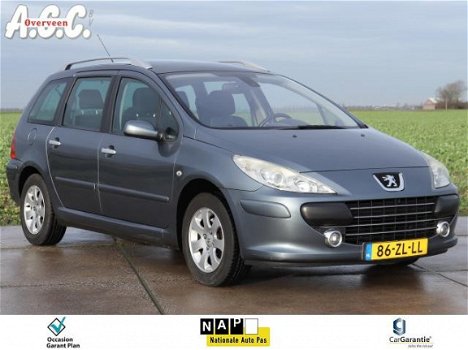 Peugeot 307 - 1.6 HDiF Trekhaak Panodak Airco/ECC - 1