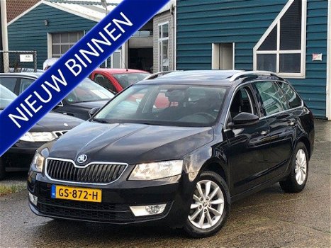 Skoda Octavia Combi - 1.2 TSi 110PK Greentech Ambition Businessline/ECC/LMV/Navi/Schuif-/kanteldak - 1