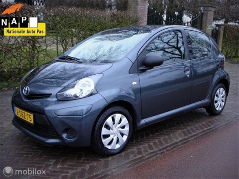 Toyota Aygo - 1.0 VVT-i Now (Bj 2013') Airco/5 Drs Nieuwstaat - 1