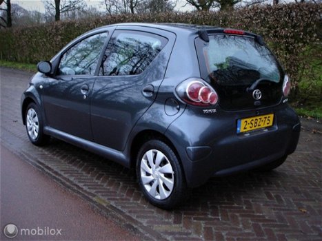 Toyota Aygo - 1.0 VVT-i Now (Bj 2013') Airco/5 Drs Nieuwstaat - 1
