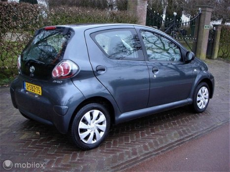 Toyota Aygo - 1.0 VVT-i Now (Bj 2013') Airco/5 Drs Nieuwstaat - 1