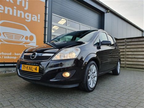 Opel Zafira - 2.2 Cosmo 7-persoons met Trekhaak, Navigatie, Climate & Cruise control, PDC, etc - 1