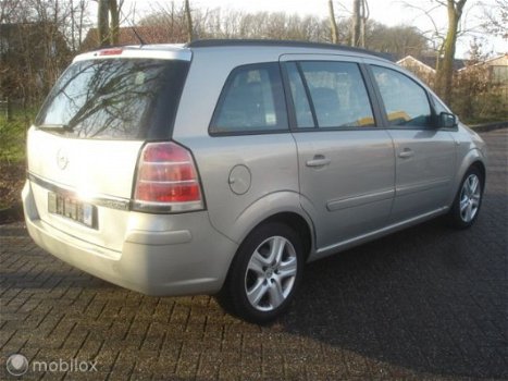 Opel Zafira - 1.9 CDTi 74 KW 6 bak - airco - 7 persoons - 1