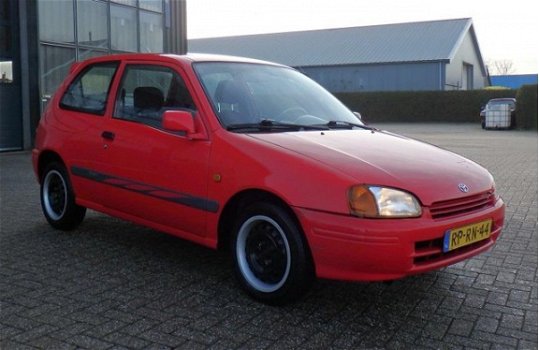 Toyota Starlet - 1.3-16V STUURBEKRACHTIGING - 1