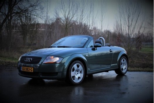 Audi TT Roadster - 1.8 5V Turbo Youngtimer | Climate / Cruise control | Stoelverwarming | Navigatie - 1