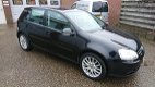 Volkswagen Golf - 1.6 FSI Trendline Business NAP, Dealer onderhouden, Airco - 1 - Thumbnail