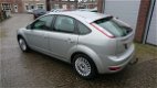 Ford Focus - 1.8 Titanium Flexi Fuel Nap, Trekhaak, Navigatie - 1 - Thumbnail