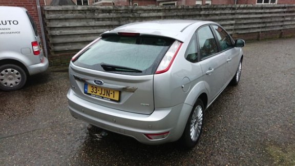 Ford Focus - 1.8 Titanium Flexi Fuel Nap, Trekhaak, Navigatie - 1