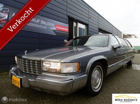 Cadillac Fleetwood Limousine - Limo - 1